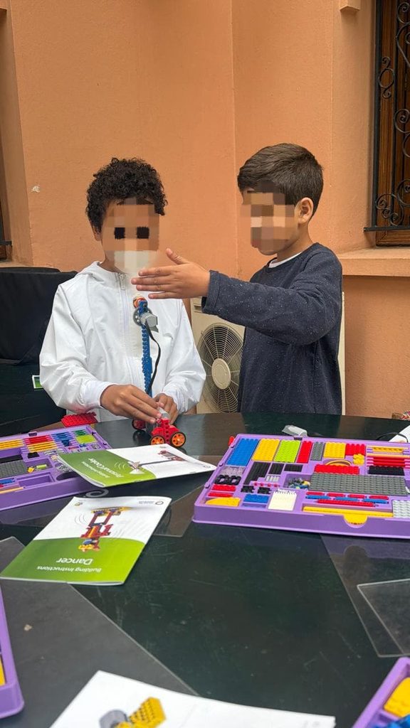 Activité parascolaire avec Ghita